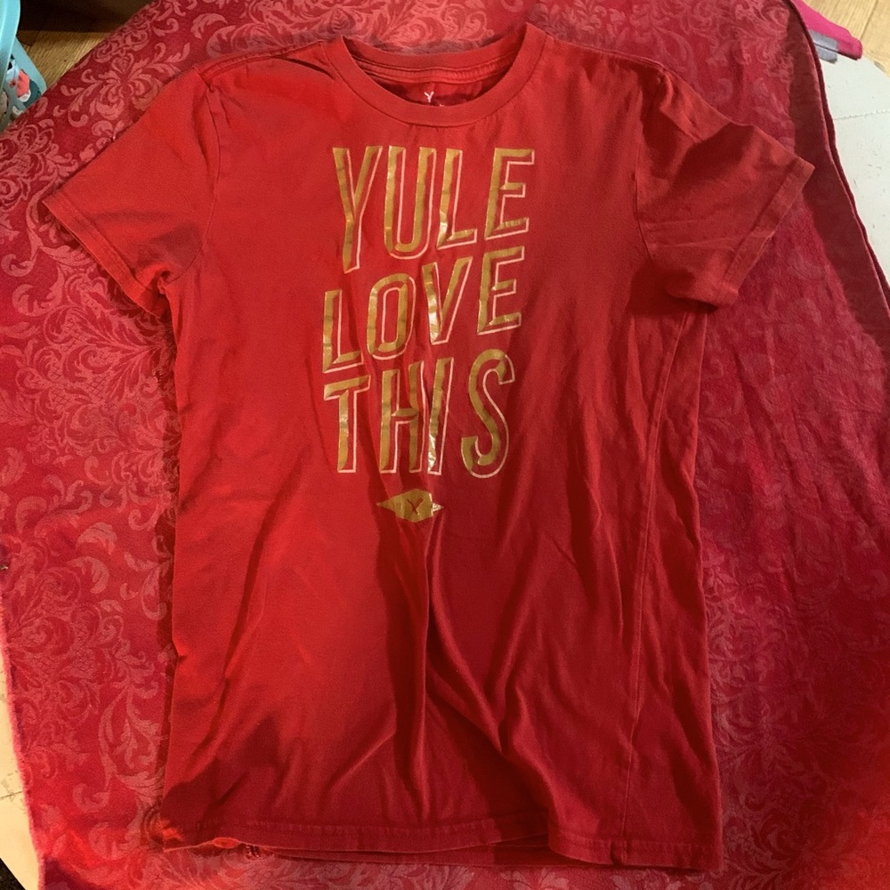 American Eagle Holiday T-Shirt